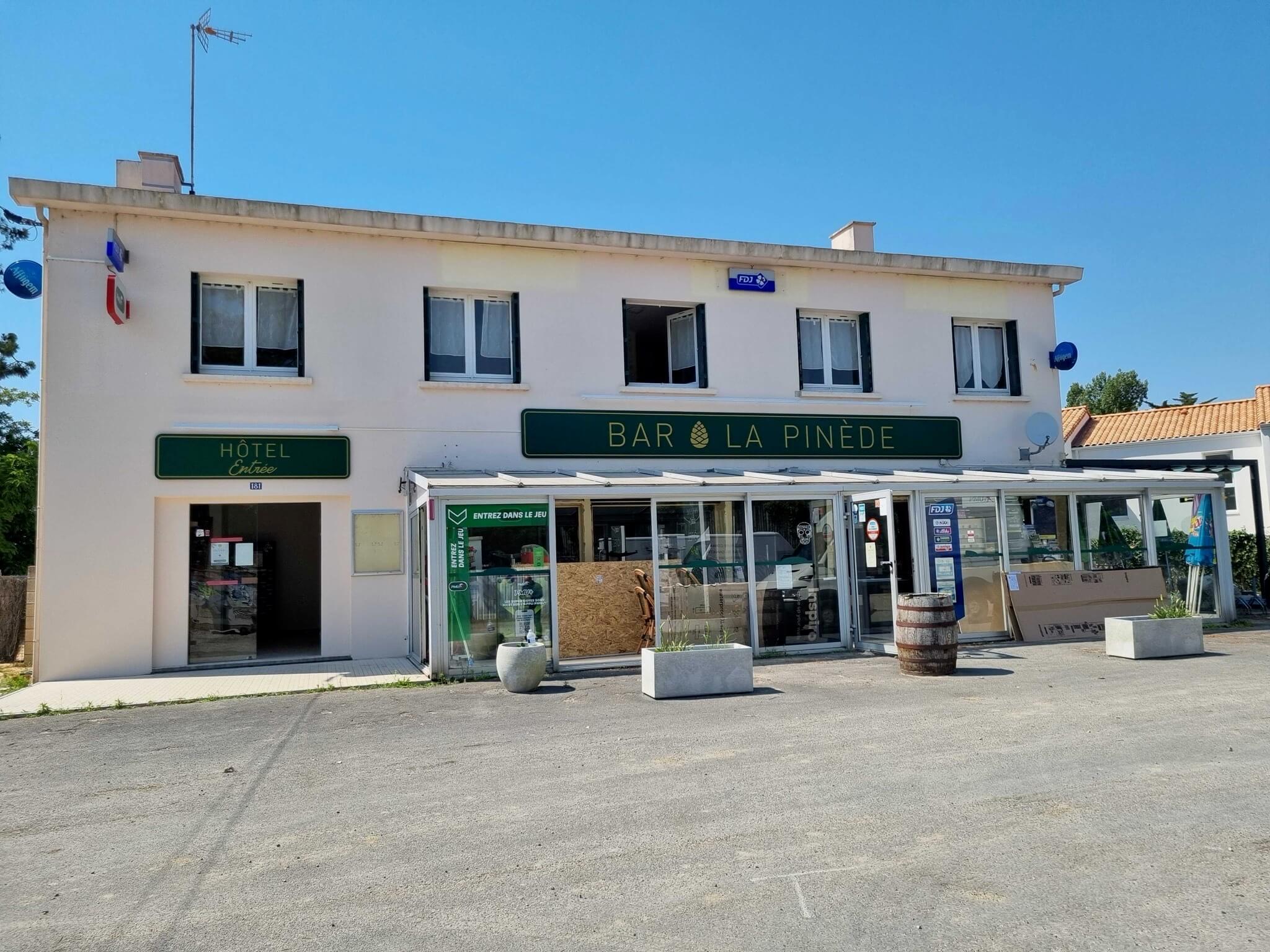 Hôtel Bar La Pinède