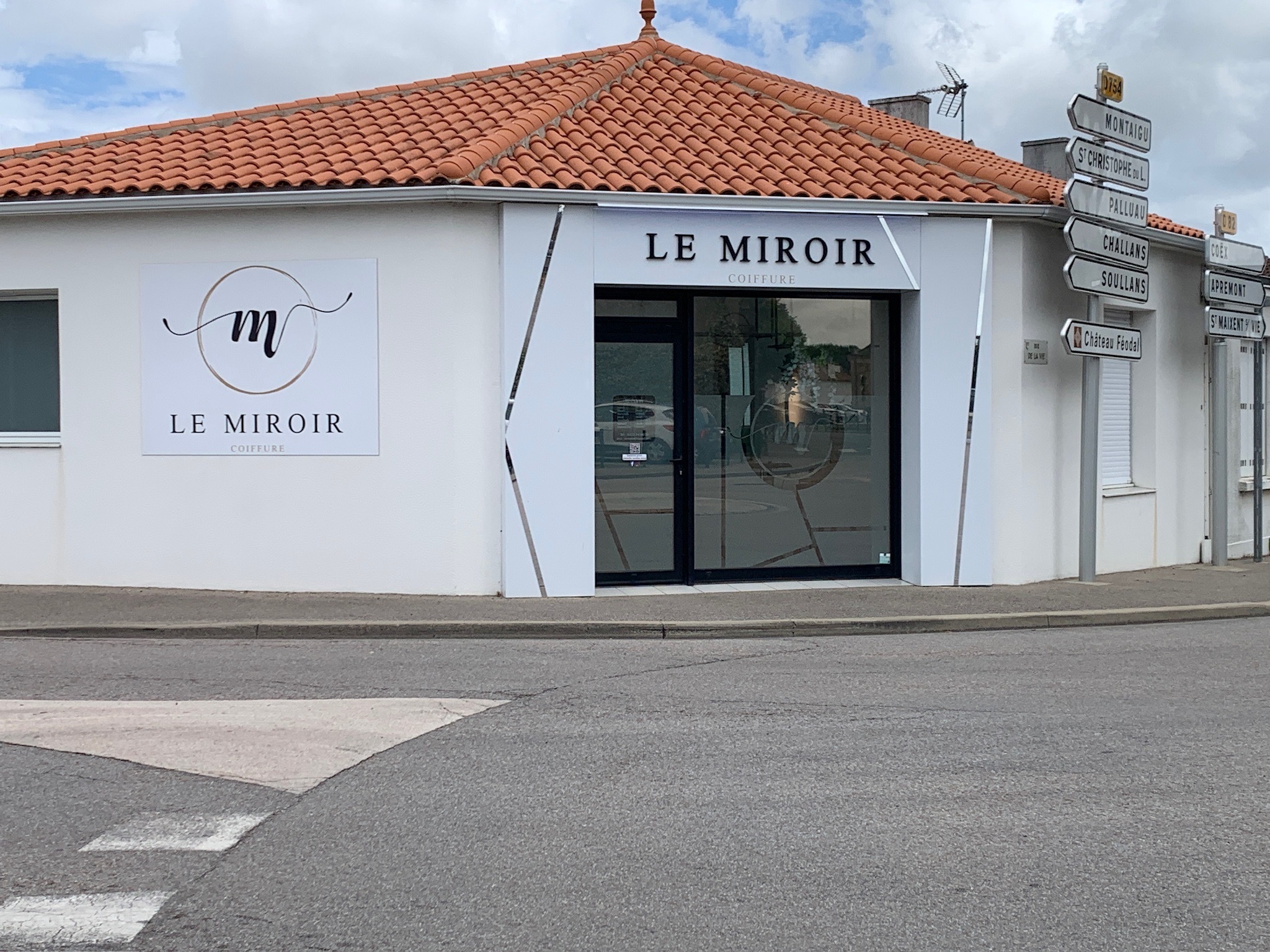 Le Miroir