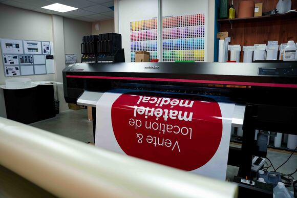 Adhésifs et signalétique