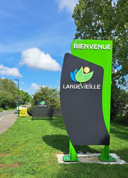 Landevielle Totem + Calicot